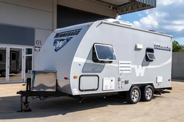 Trailer Winnebago Micro Minnie