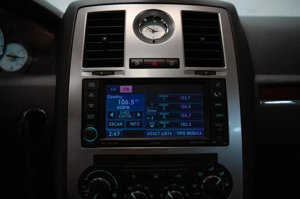 CHRYSLER 300 C V8 5.7 HEMI