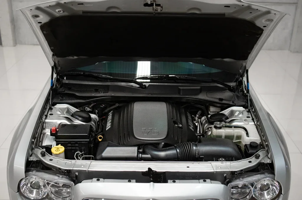 CHRYSLER 300 C V8 5.7 HEMI