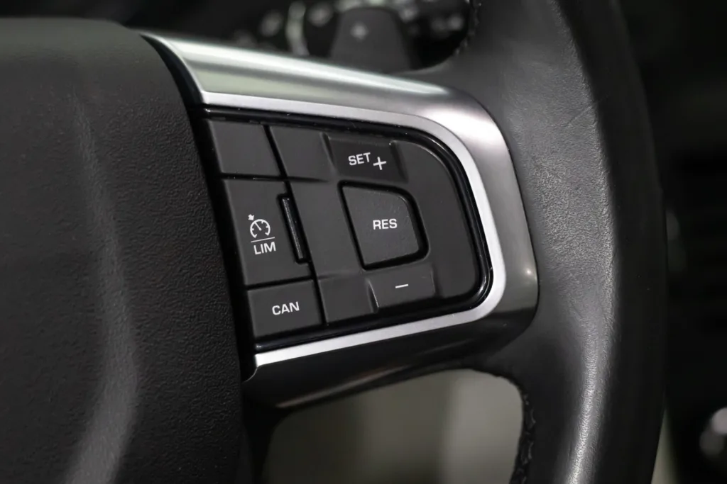 Land Rover Discovery Sport SE – 2019