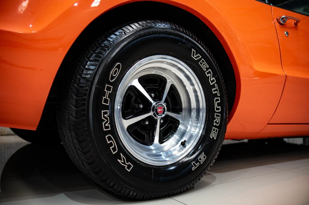 GM Oldsmobile Tornado – 1969