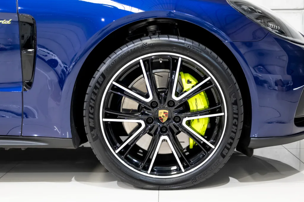 Porsche Panamera 4 E-Hybrid Sport Turismo – 2020