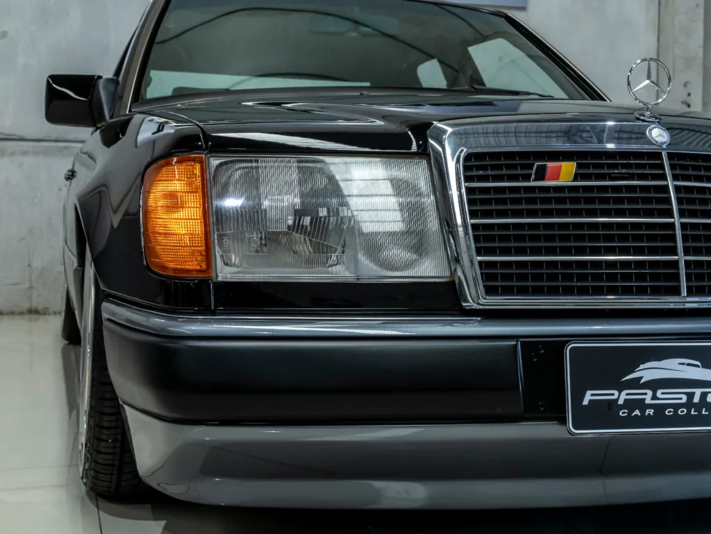 Mercedes-Benz E200 – 1993