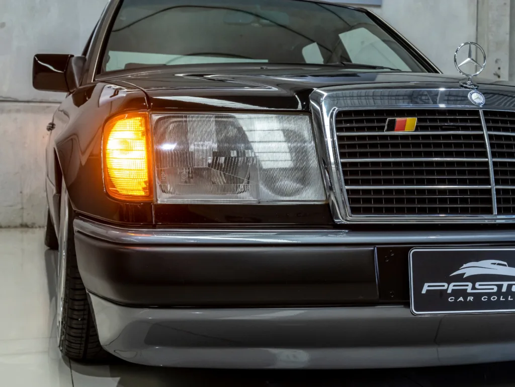 Mercedes-Benz E200 – 1993