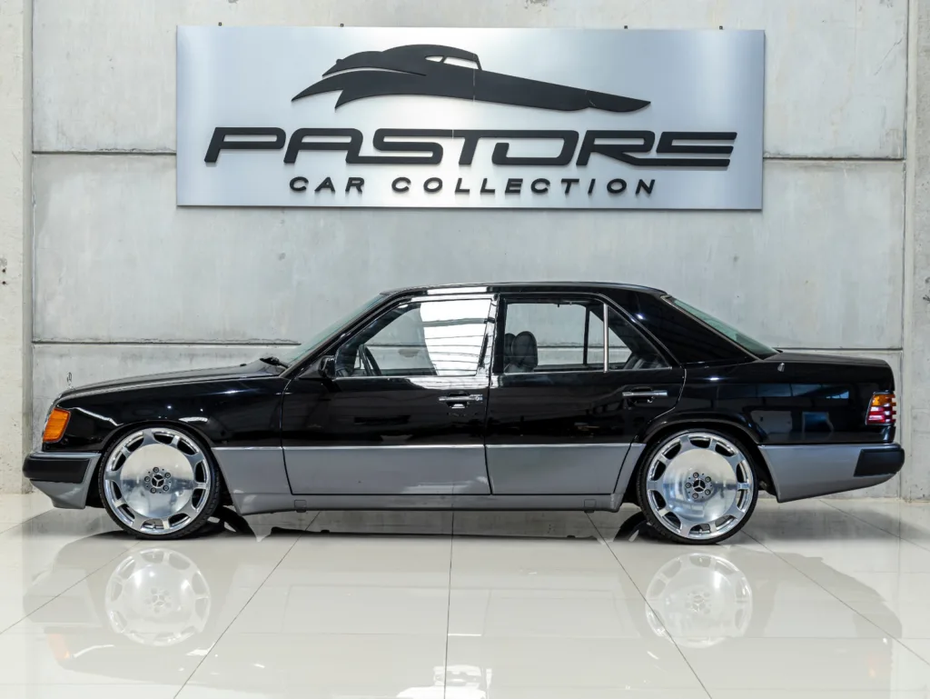 Mercedes-Benz E200 – 1993