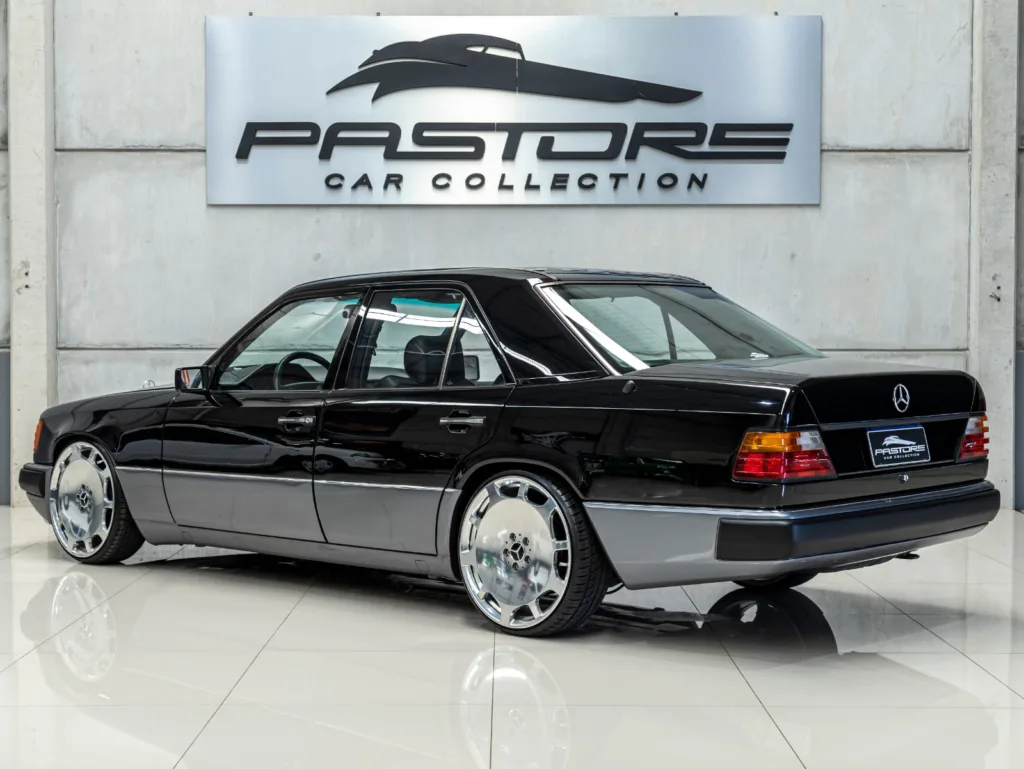 Mercedes-Benz E200 – 1993