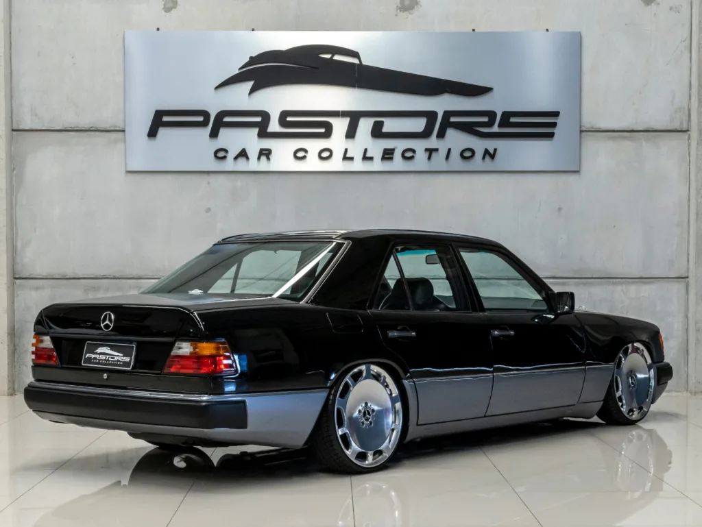 Mercedes-Benz E200 – 1993