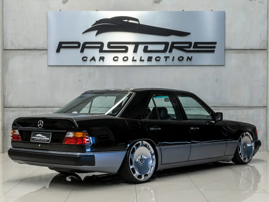 Mercedes-Benz E200 – 1993