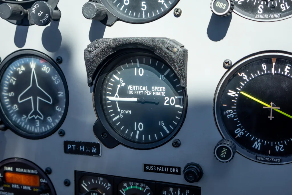 HELICÓPTERO ENSTROM 280FX – 1991