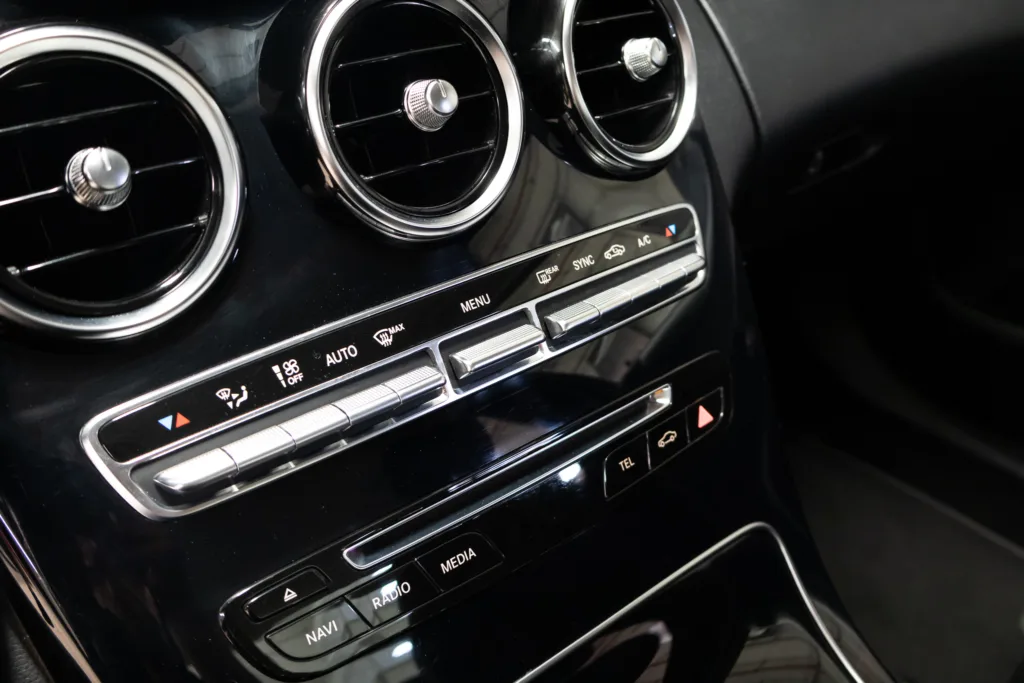 Mercedes-Benz C180 – 2015