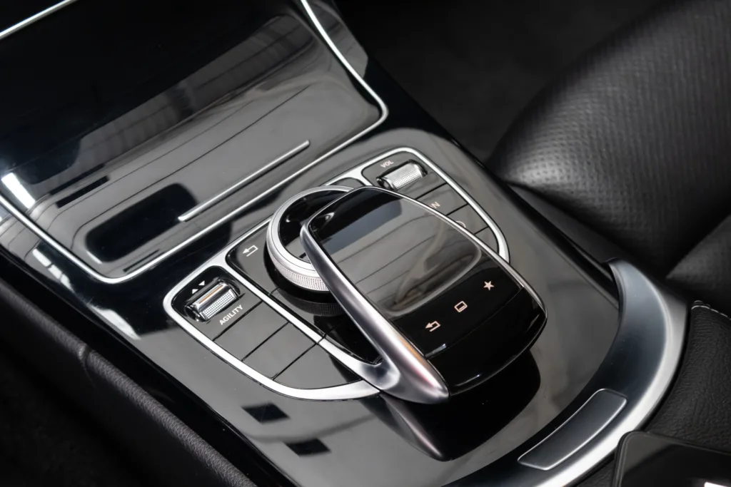 Mercedes-Benz C180 – 2015