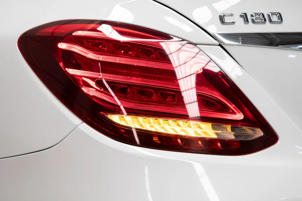 Mercedes-Benz C180 – 2015