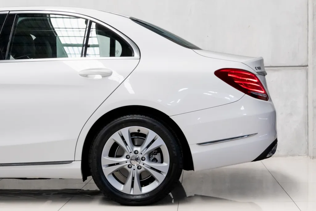 Mercedes-Benz C180 – 2015