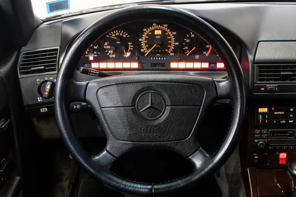 Mercedes-Benz SL 600 (R129) – 1994