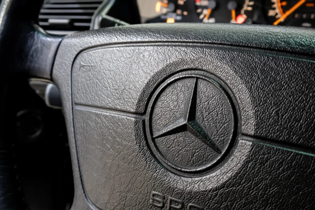 Mercedes-Benz SL 600 (R129) – 1994