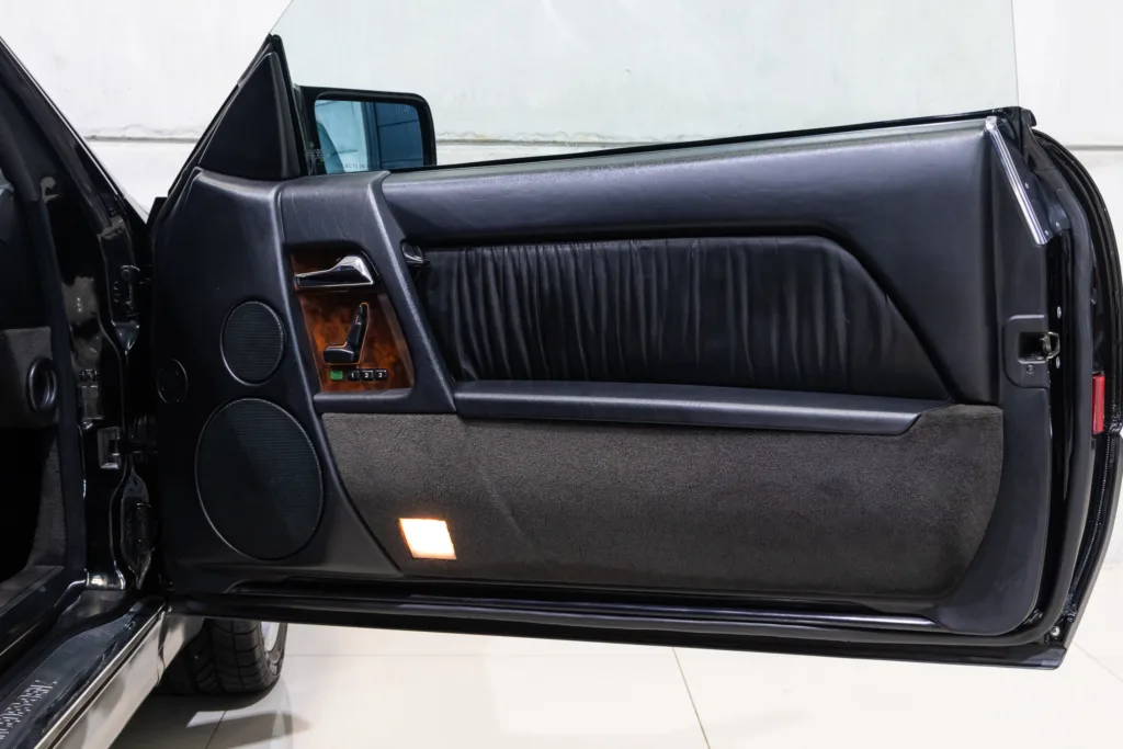 Mercedes-Benz SL 600 (R129) – 1994