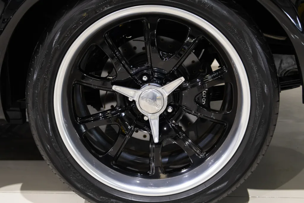 Ford Mustang Grande (R. Yates) – 1971