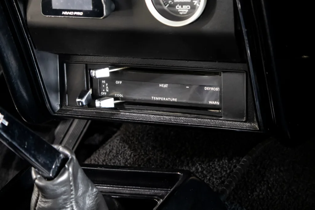 Ford Mustang Grande (R. Yates) – 1971