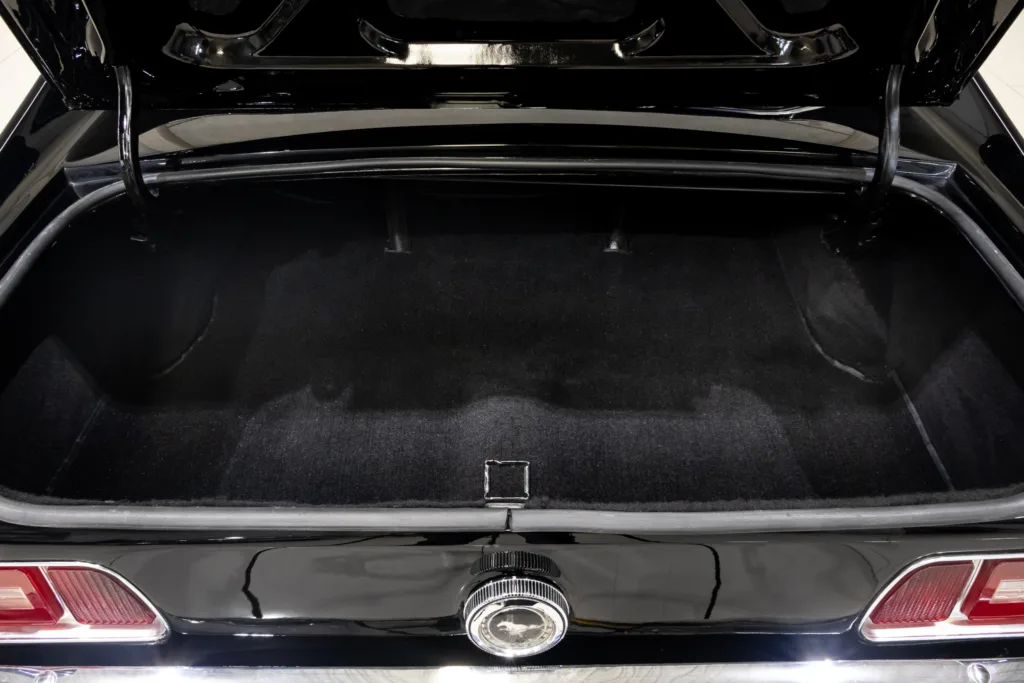 Ford Mustang Grande (R. Yates) – 1971
