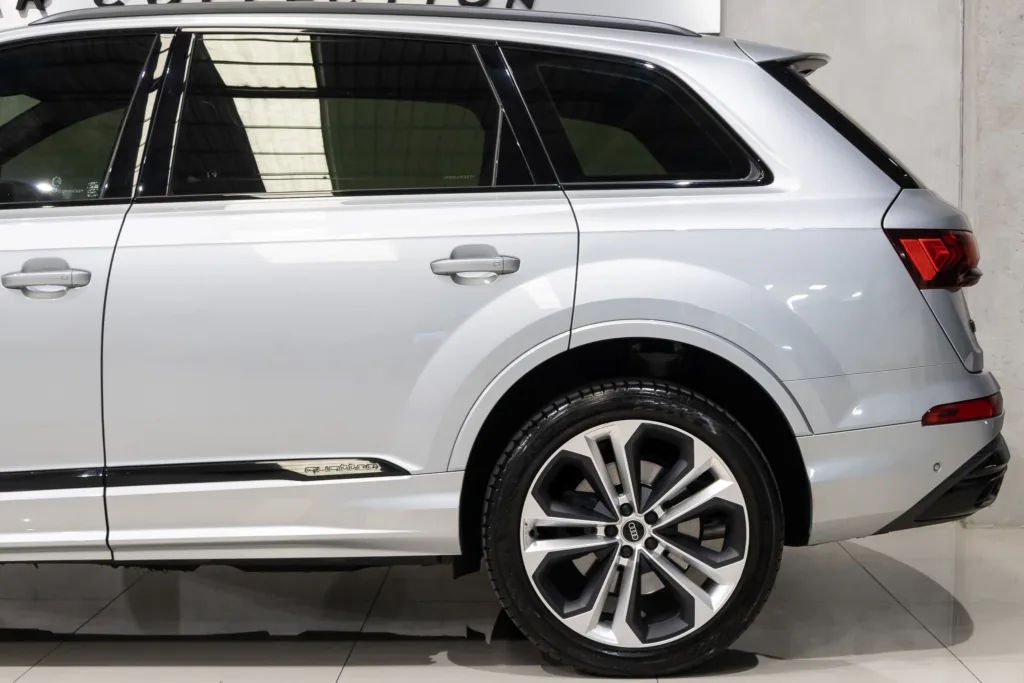 Audi Q7 3.0 TFSI Quattro Hibrido– 2023