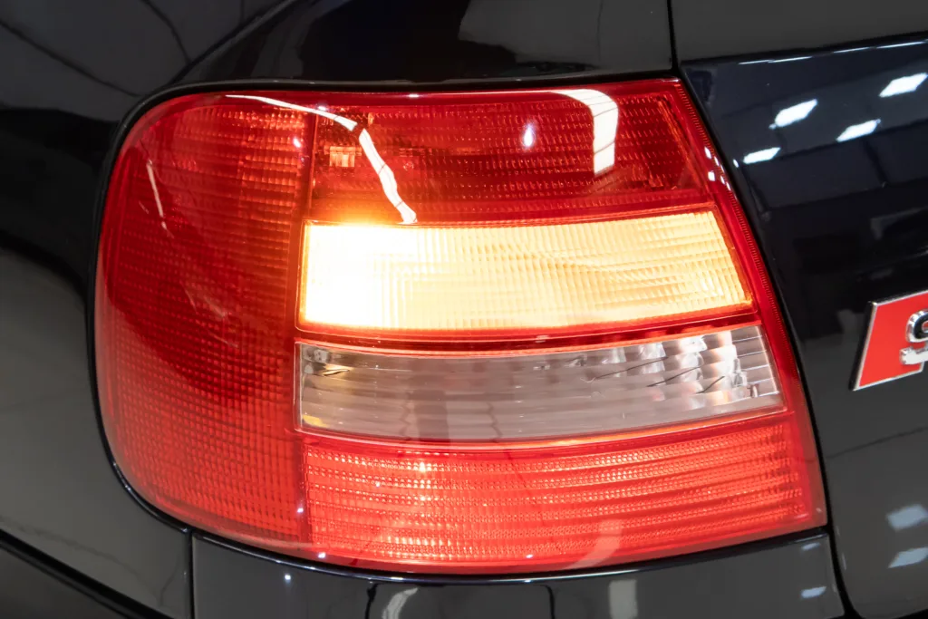 Audi S4 2.7 Bi-Turbo Quattro – 2001