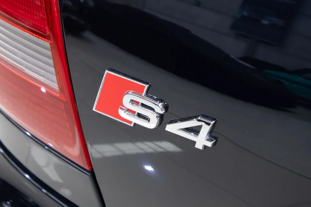 Audi S4 2.7 Bi-Turbo Quattro – 2001