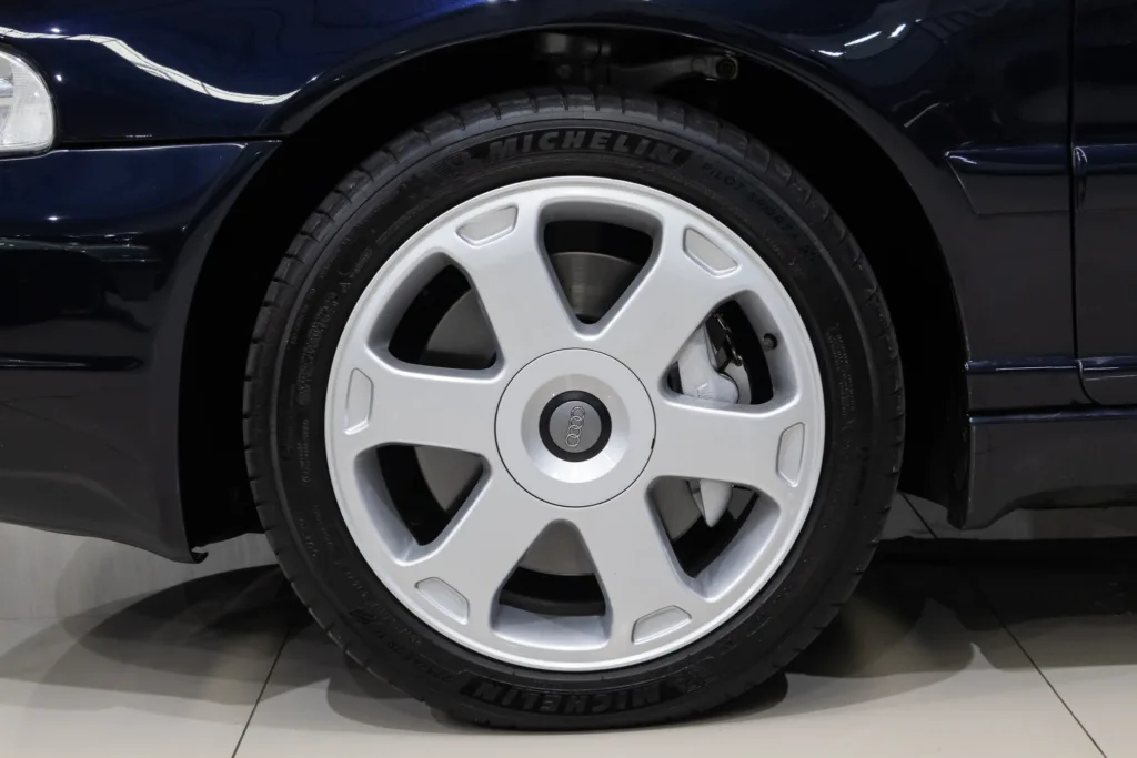 Audi S4 2.7 Bi-Turbo Quattro – 2001